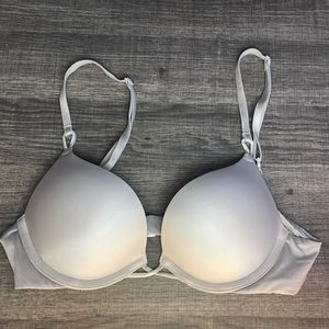 Victoria’s Secret 32AA Bombshell Padded Push-Up Bra